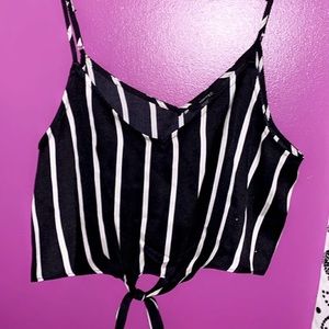 a cute crop top for the summer!